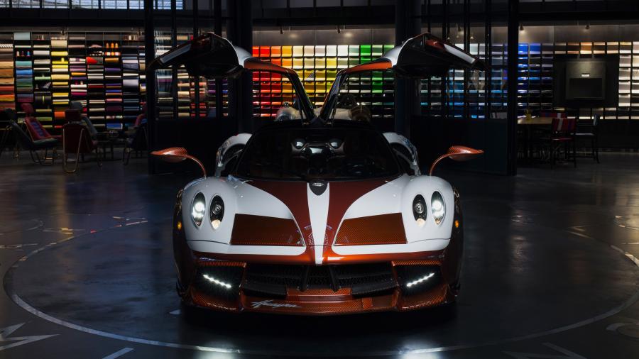  Pagani Huayra Lampo 2017 года  (фото 3 из 60)